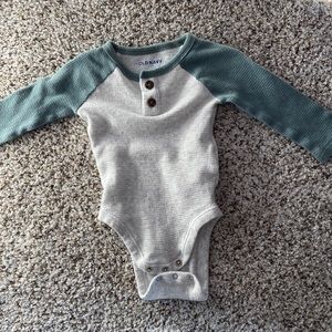 Old Navy Thermal Onesie. 3-6m.